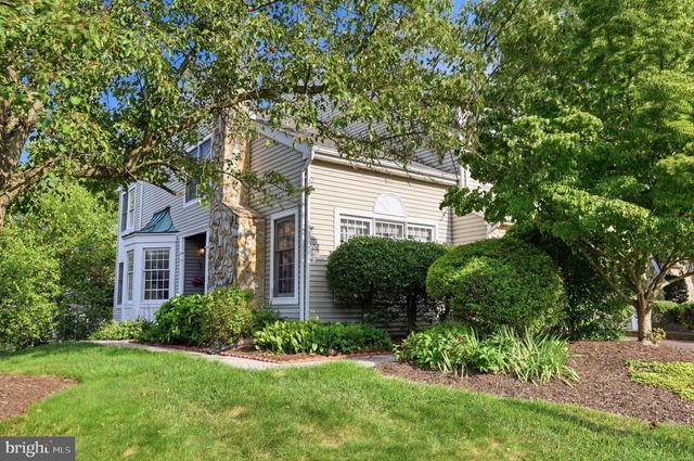 1001 EAGLE LN, Doylestown, PA 18901