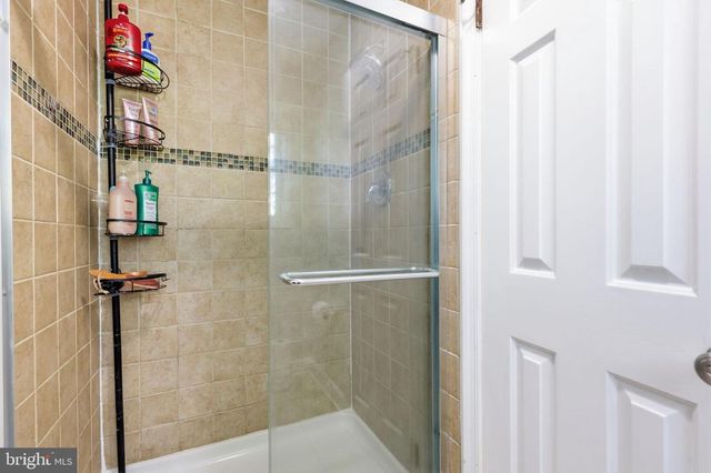 1001 EAGLE LN, Doylestown, PA 18901