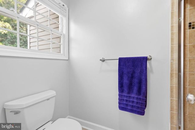 1001 EAGLE LN, Doylestown, PA 18901
