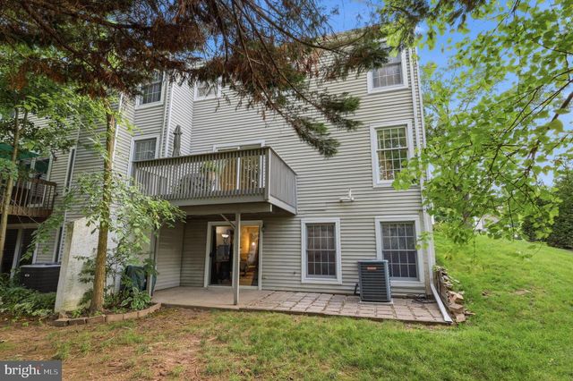 1001 EAGLE LN, Doylestown, PA 18901