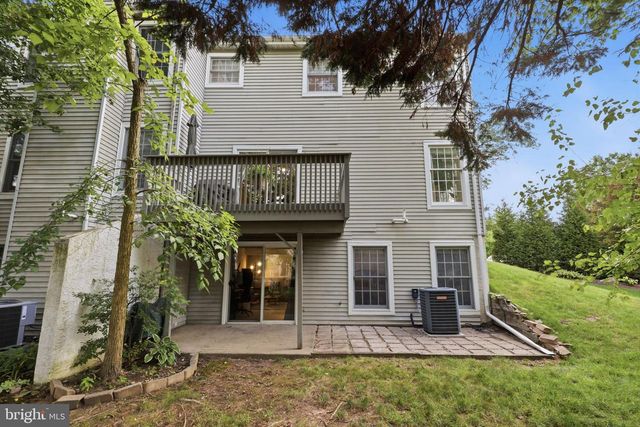 1001 EAGLE LN, Doylestown, PA 18901