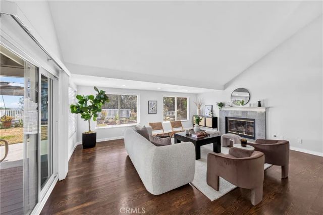 1468 Atherton, Fullerton, CA 92833