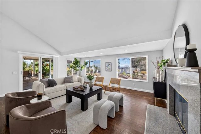1468 Atherton, Fullerton, CA 92833