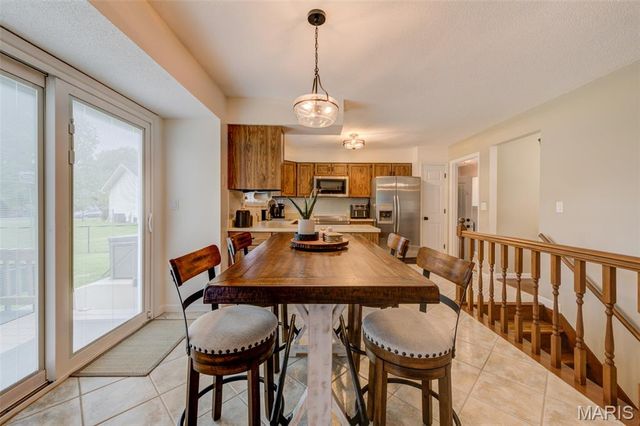 602 Settlers Circle, St Peters, MO 63376