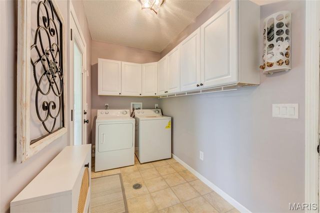 602 Settlers Circle, St Peters, MO 63376
