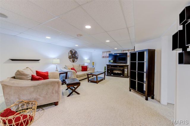 602 Settlers Circle, St Peters, MO 63376