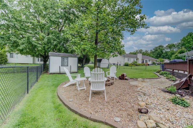 602 Settlers Circle, St Peters, MO 63376