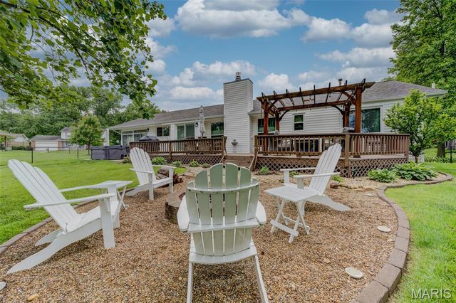 602 Settlers Circle, St Peters, MO 63376