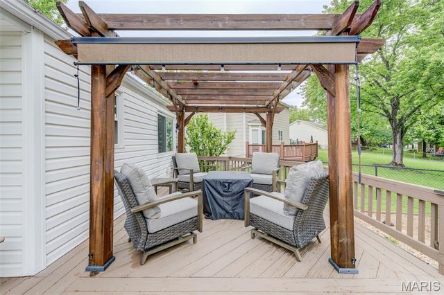 602 Settlers Circle, St Peters, MO 63376