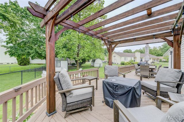 602 Settlers Circle, St Peters, MO 63376