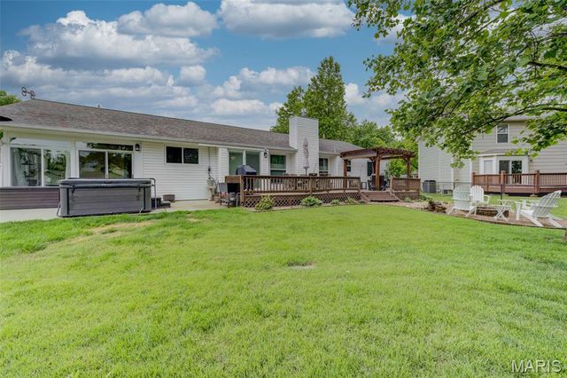 602 Settlers Circle, St Peters, MO 63376