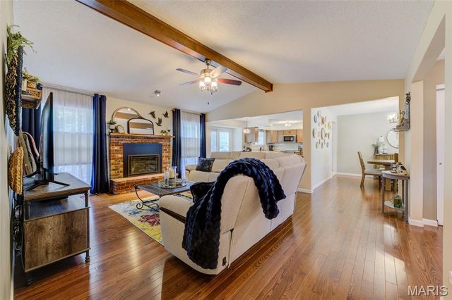 602 Settlers Circle, St Peters, MO 63376