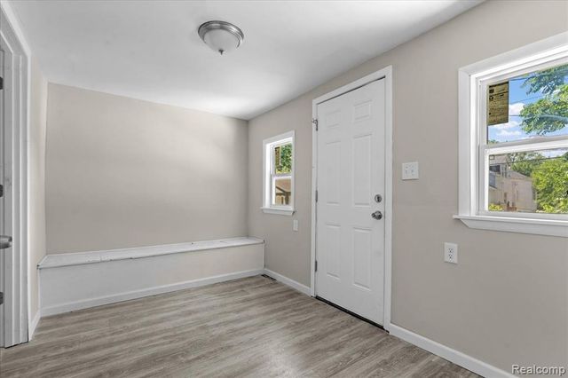 7220 Hupp Avenue, Warren, MI 48091