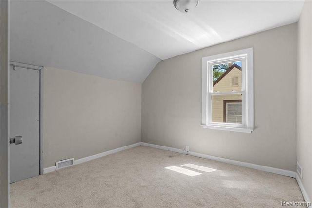 7220 Hupp Avenue, Warren, MI 48091