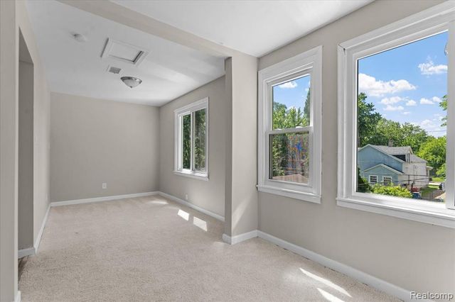 7220 Hupp Avenue, Warren, MI 48091