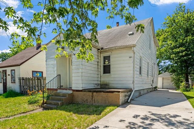 7220 Hupp Avenue, Warren, MI 48091