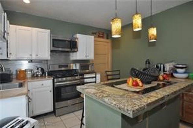 79 Barrows Street, Providence, RI 02909