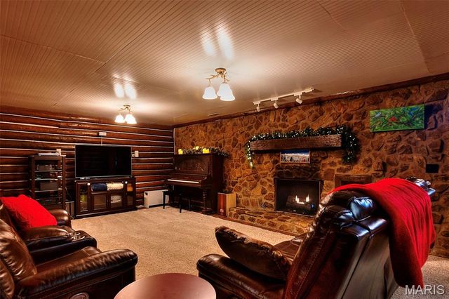 1369 County Highway 408, Benton, MO 63736