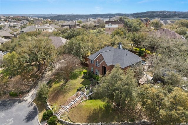 8718 Timberland Trl, Fair Oaks Ranch, TX 78015