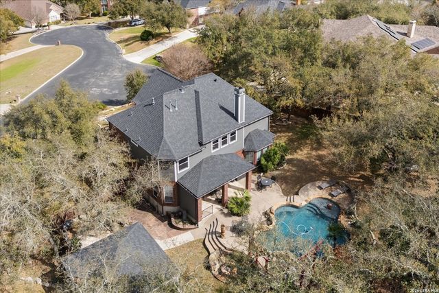 8718 Timberland Trl, Fair Oaks Ranch, TX 78015