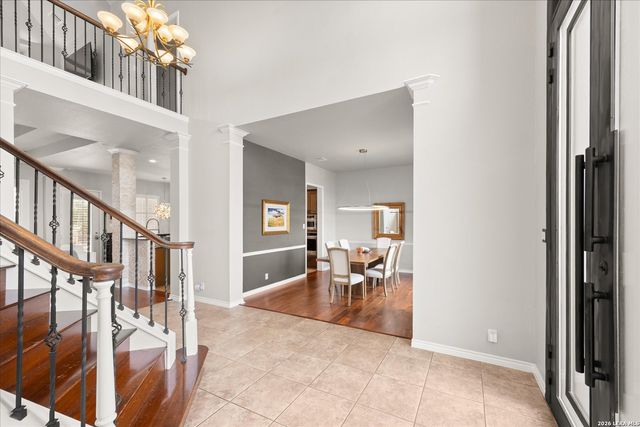 8718 Timberland Trl, Fair Oaks Ranch, TX 78015