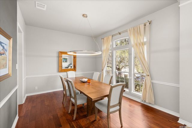 8718 Timberland Trl, Fair Oaks Ranch, TX 78015