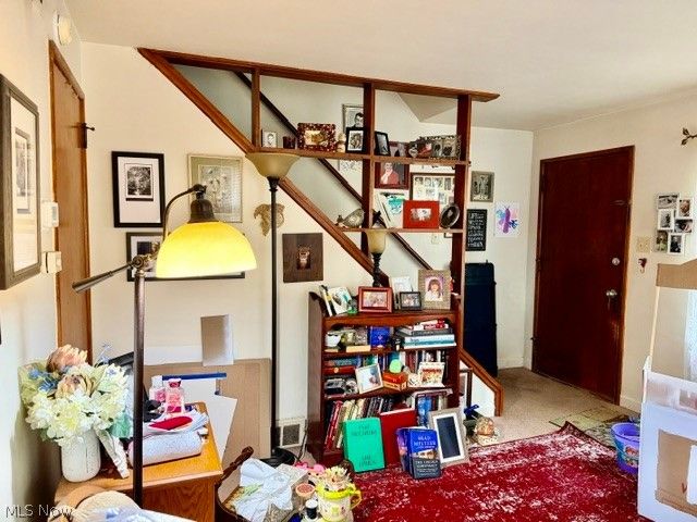 1150 Saxe Avenue, Cuyahoga Falls, OH 44221