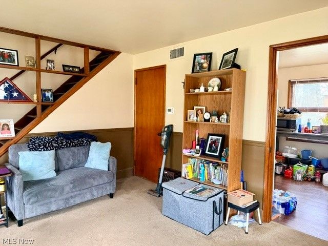 1150 Saxe Avenue, Cuyahoga Falls, OH 44221