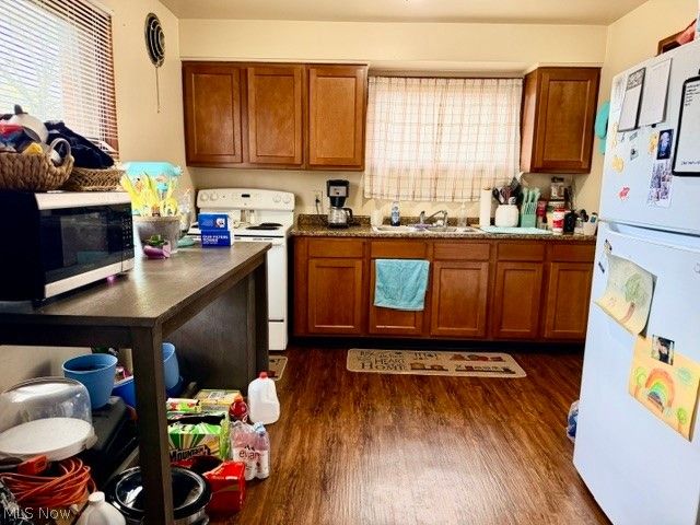 1150 Saxe Avenue, Cuyahoga Falls, OH 44221