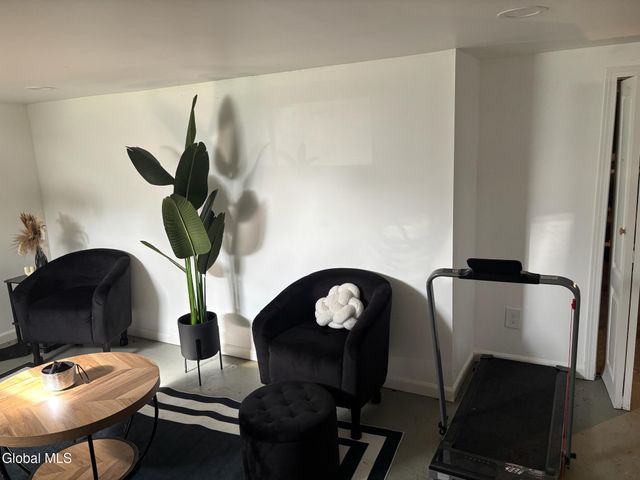 1820 Wagner Street, Schenectady, NY 12303