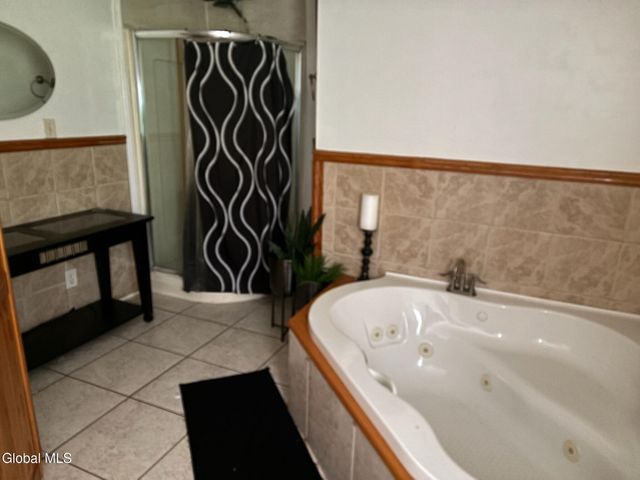 1820 Wagner Street, Schenectady, NY 12303