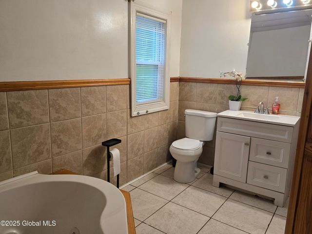 1820 Wagner Street, Schenectady, NY 12303