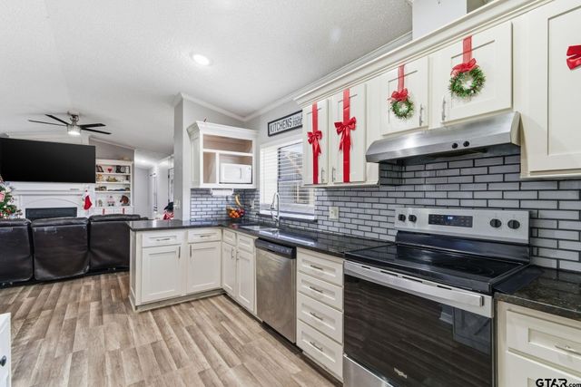 8261 County Road 381, Tyler, TX 75708