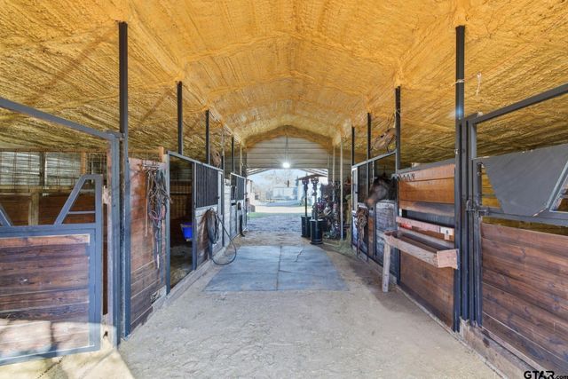 8261 County Road 381, Tyler, TX 75708