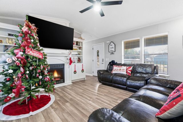 8261 County Road 381, Tyler, TX 75708