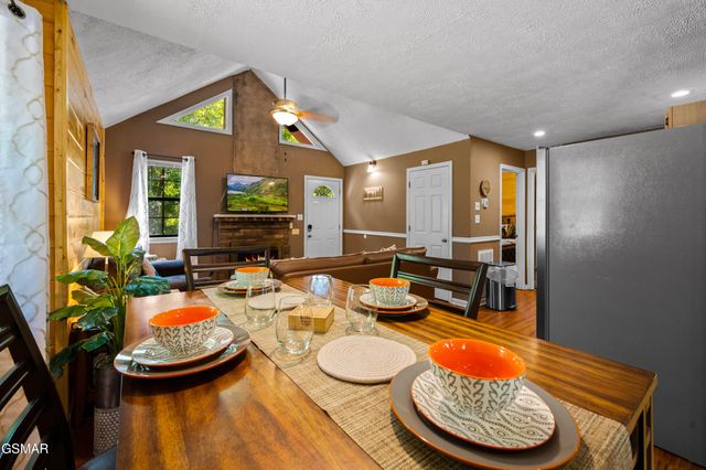 3107 Slate Gap Way, Sevierville, TN 37862