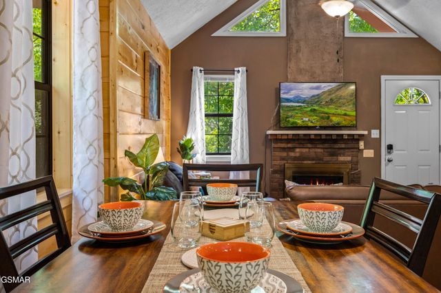 3107 Slate Gap Way, Sevierville, TN 37862