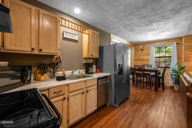 3107 Slate Gap Way, Sevierville, TN 37862