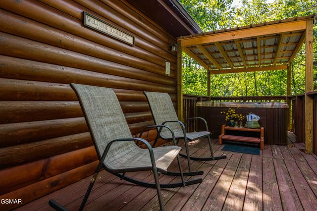 3107 Slate Gap Way, Sevierville, TN 37862