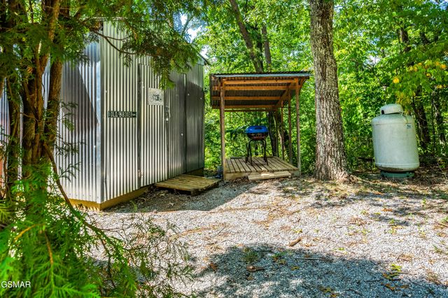 3107 Slate Gap Way, Sevierville, TN 37862