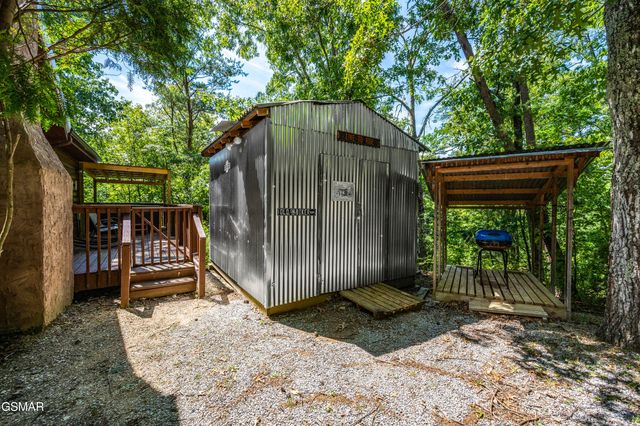 3107 Slate Gap Way, Sevierville, TN 37862