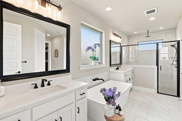 101 Howling Court, Godley, TX 76044