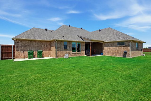 101 Howling Court, Godley, TX 76044