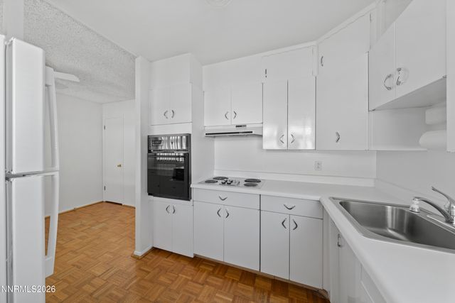 1940 4th Street, Sparks, NV 89431
