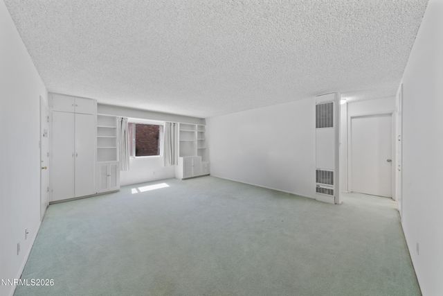 1940 4th Street, Sparks, NV 89431
