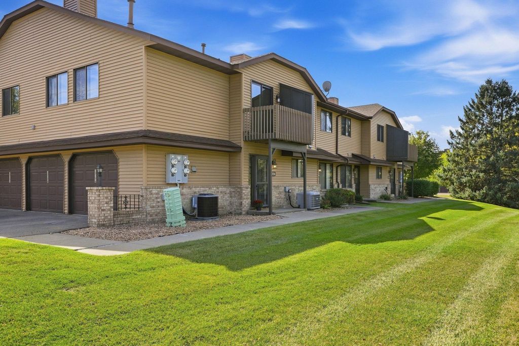 13156 90th Place N, Maple Grove, MN 55369