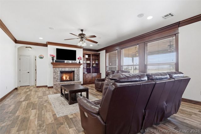 5007 E 82nd Street, Sperry, OK 74073