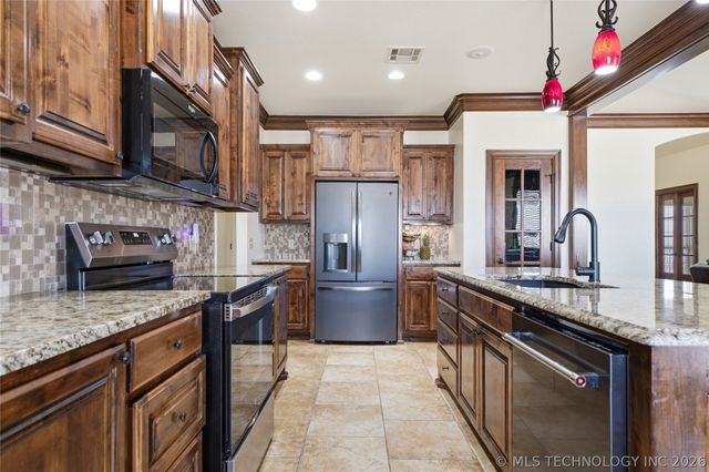 5007 E 82nd Street, Sperry, OK 74073