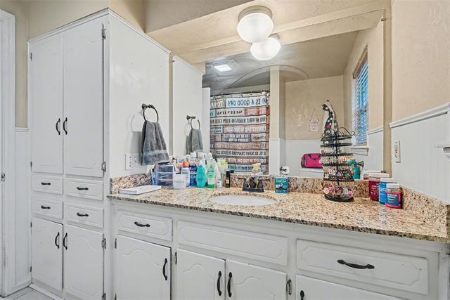 4700 NW 59th Terrace, Oklahoma City, OK 73122