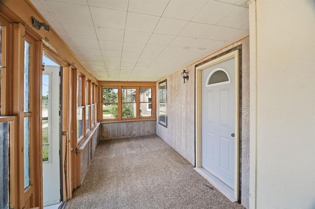 662 W WINNECONNE AVENUE, Neenah, WI 54956